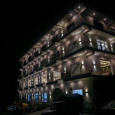 Hotel Candle Wood Chamba  Exterior foto